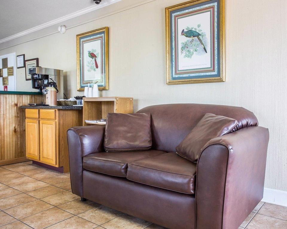Hotel Econo