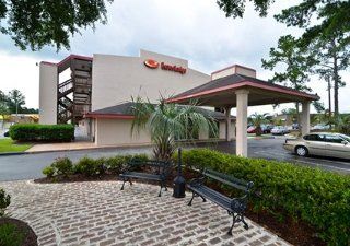 Econo 2* Summerville