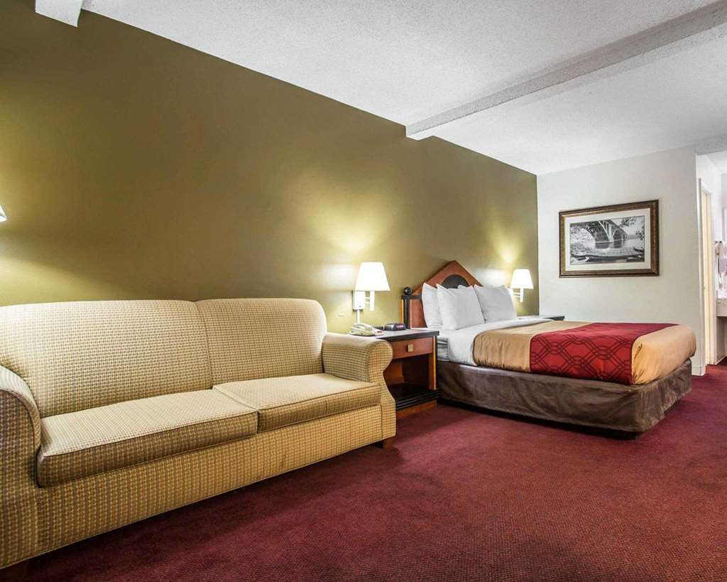 Hotel Econo 2*
